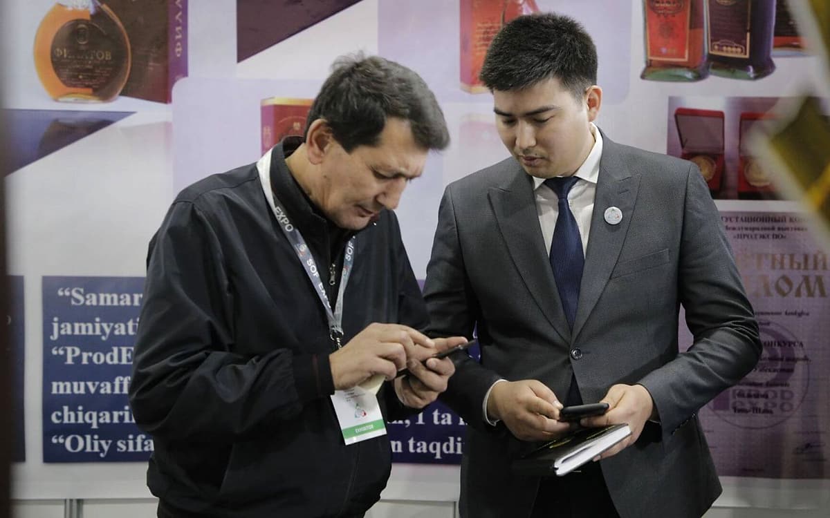 Buying session at FOODERA EXPO